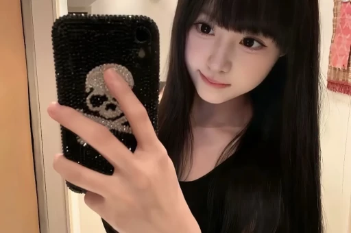 曝京东全面拦截员工使用外部 AI；红帽裁撤中国区研发团队最高赔偿 N+6；传梁文锋内部发声：DeepSeek V4 本月下旬发布 AI周报